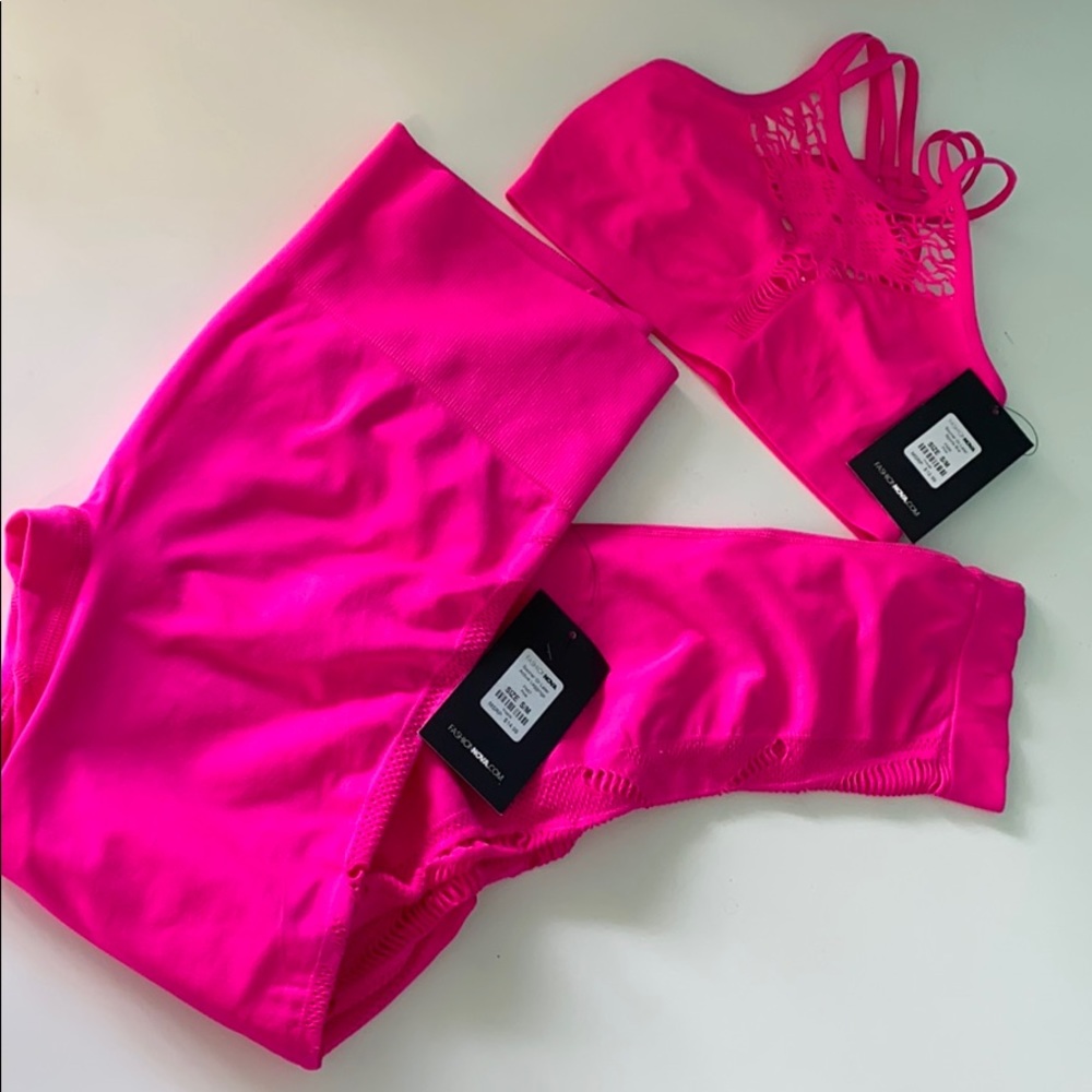 NWT Active Mesh Set Bra Leggings Hot Pink Set